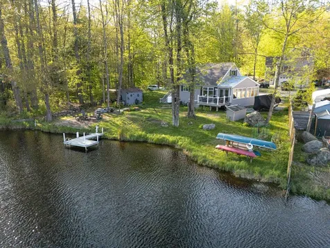 33 Moccasin Trail Hillsborough NH 03244