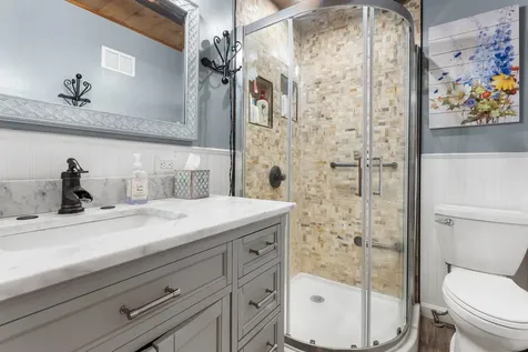 33 Moccasin Trail Hillsborough NH 03244