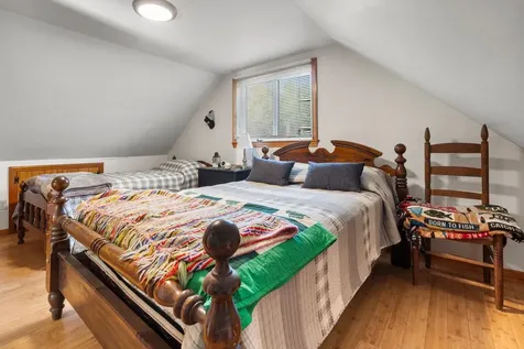 33 Moccasin Trail Hillsborough NH 03244