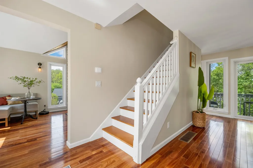 204 Chase Way Manchester NH 03104