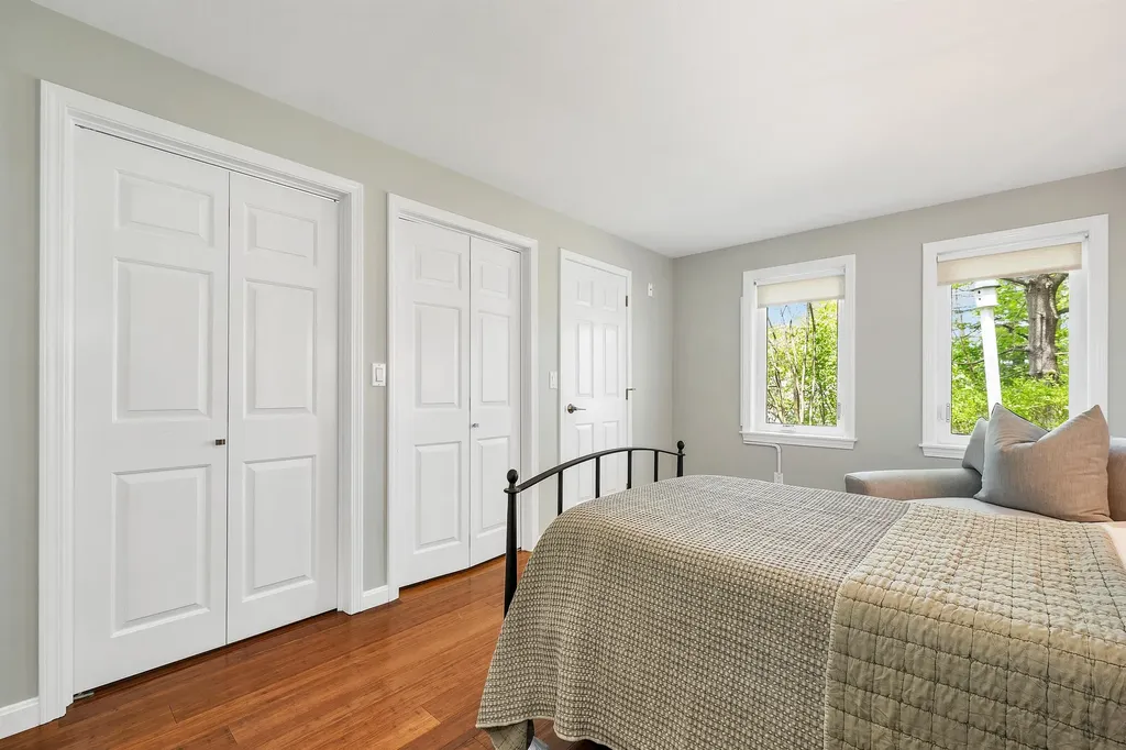 204 Chase Way Manchester NH 03104