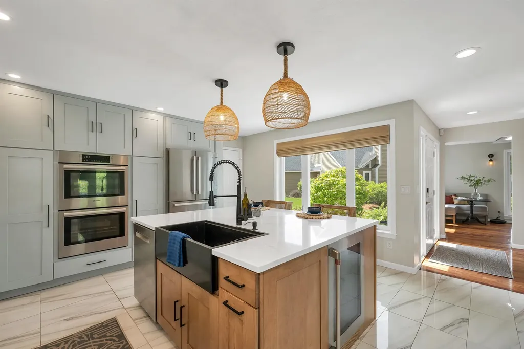 204 Chase Way Manchester NH 03104