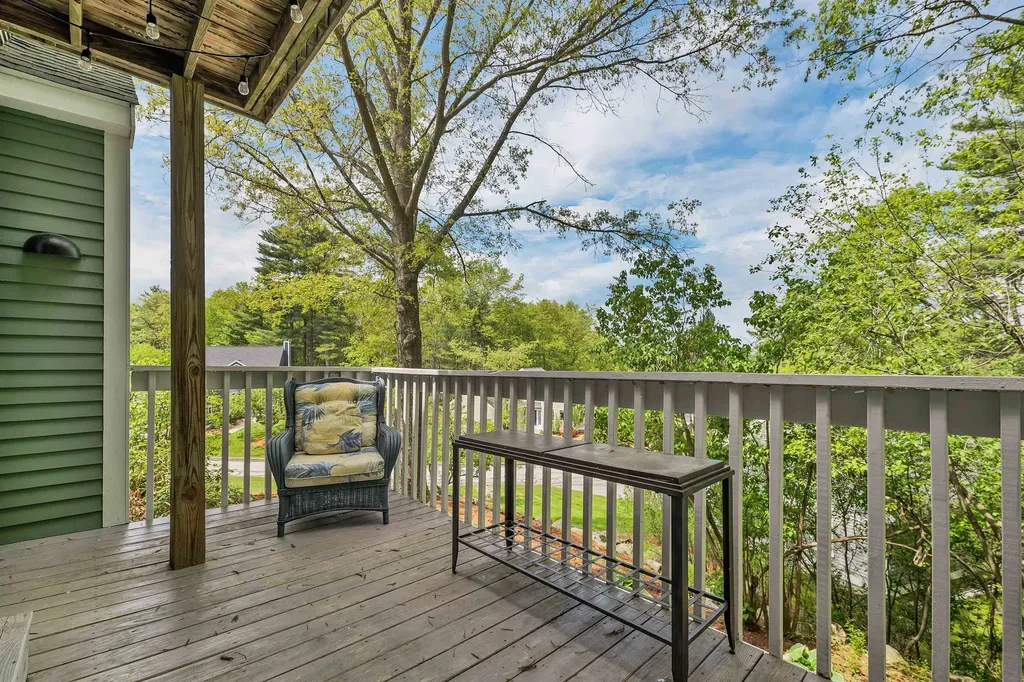 204 Chase Way Manchester NH 03104