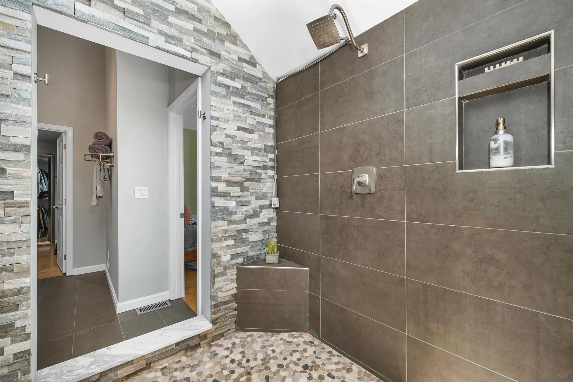 204 Chase Way Manchester NH 03104