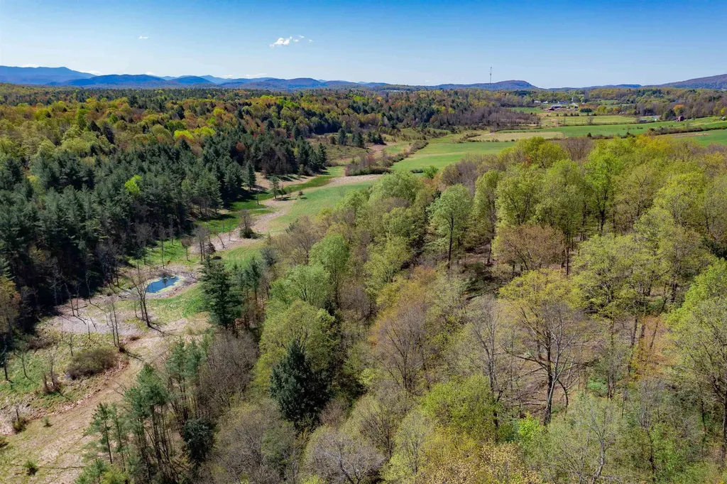 1555 Spear Street Charlotte VT 05445
