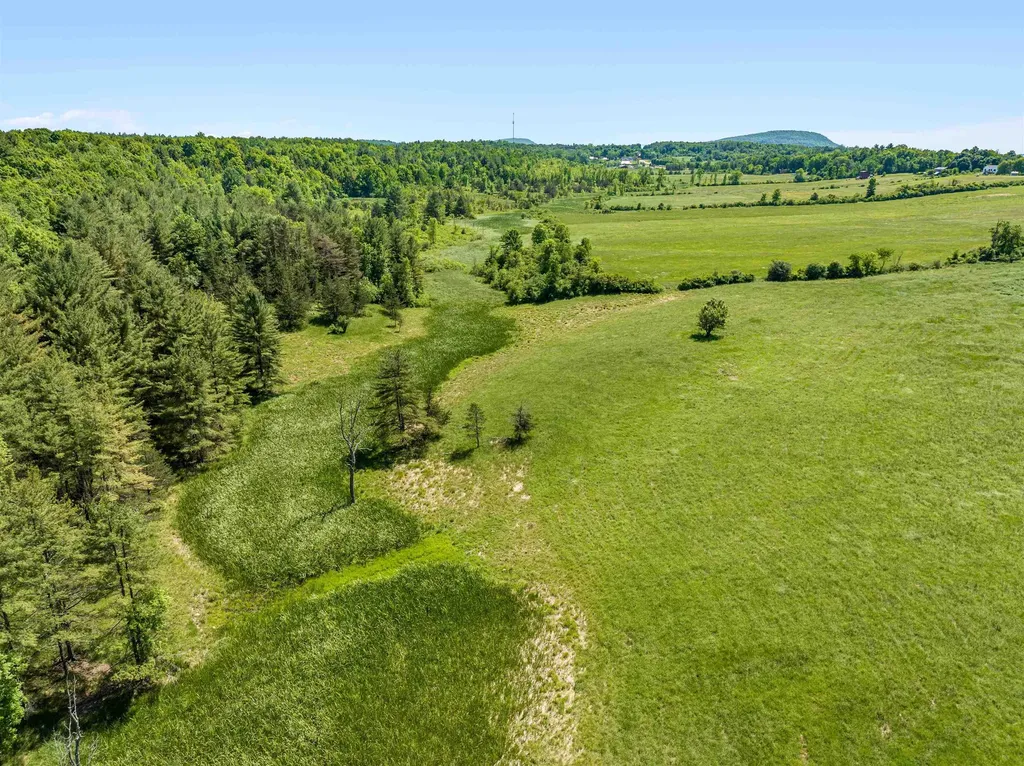 1555 Spear Street Charlotte VT 05445