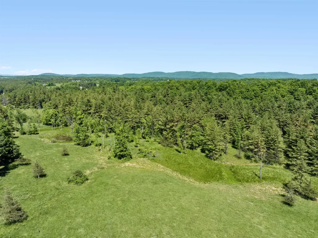 1555 Spear Street Charlotte VT 05445