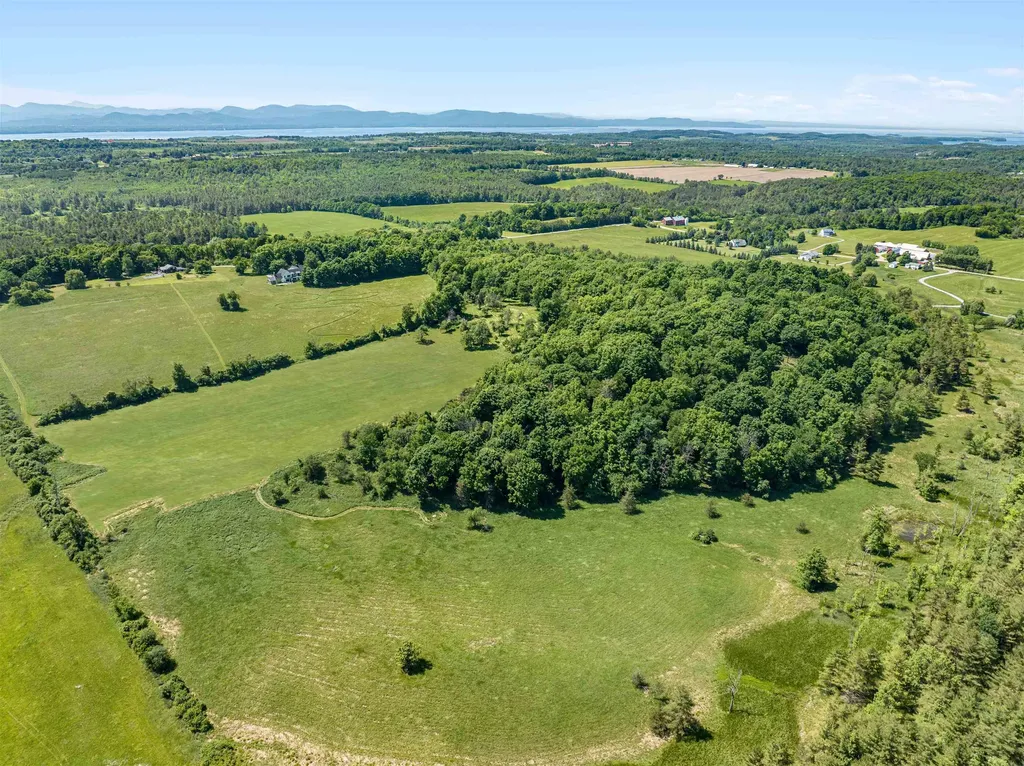 1555 Spear Street Charlotte VT 05445