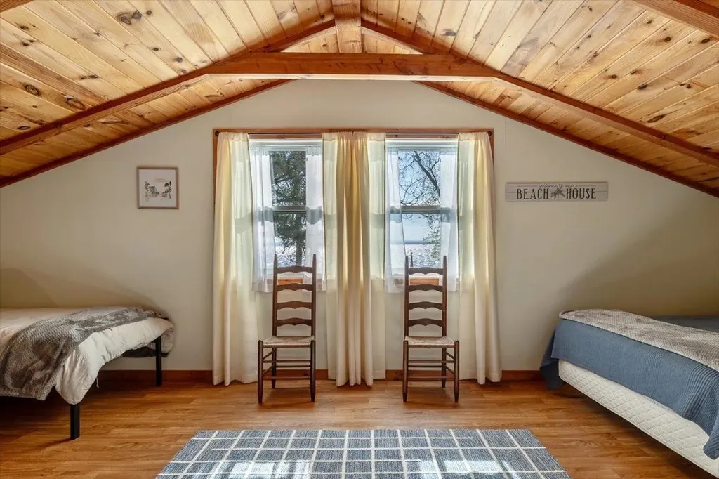 39 Bourdeau Lane North Alburgh VT 05440