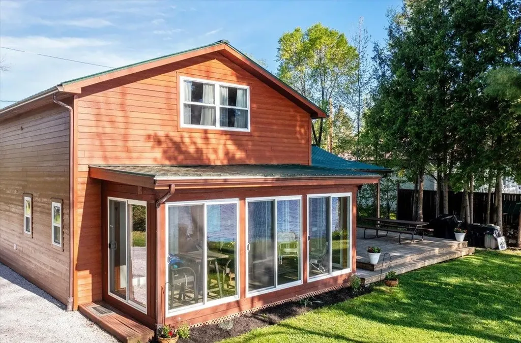 39 Bourdeau Lane North Alburgh VT 05440