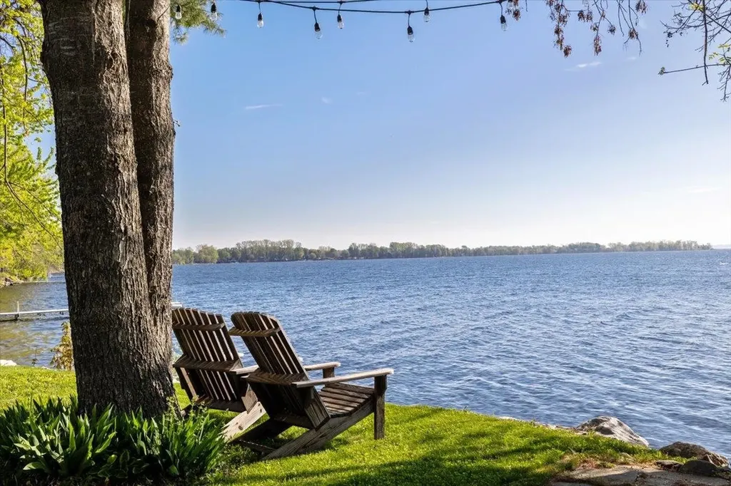 39 Bourdeau Lane North Alburgh VT 05440