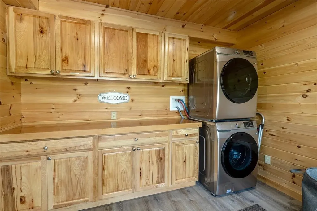 39 Bourdeau Lane North Alburgh VT 05440