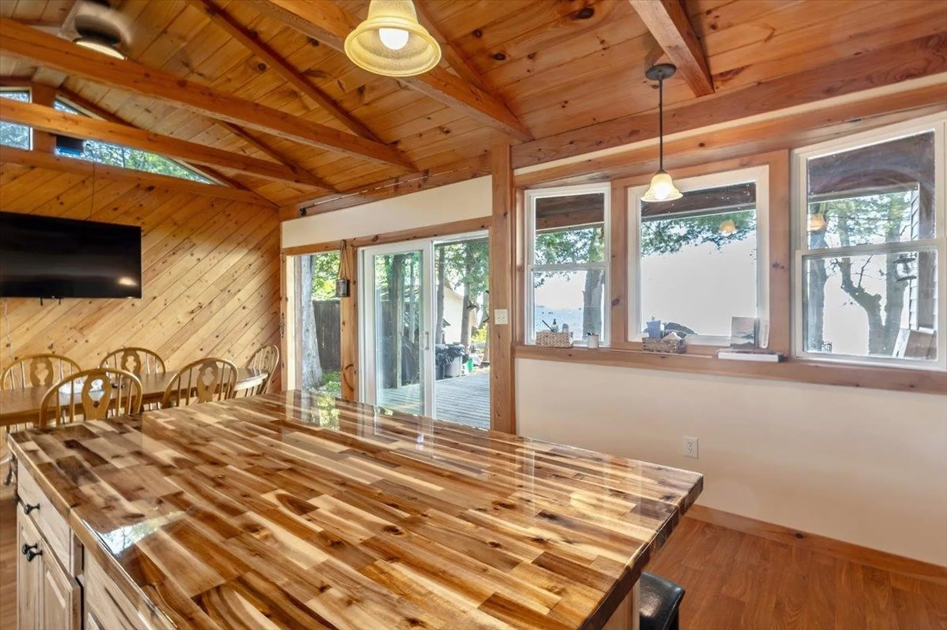 39 Bourdeau Lane North Alburgh VT 05440