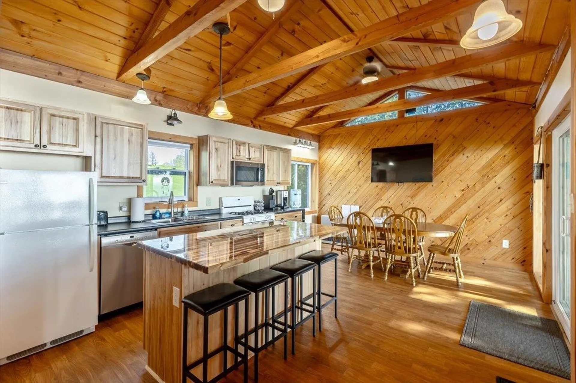 39 Bourdeau Lane North Alburgh VT 05440