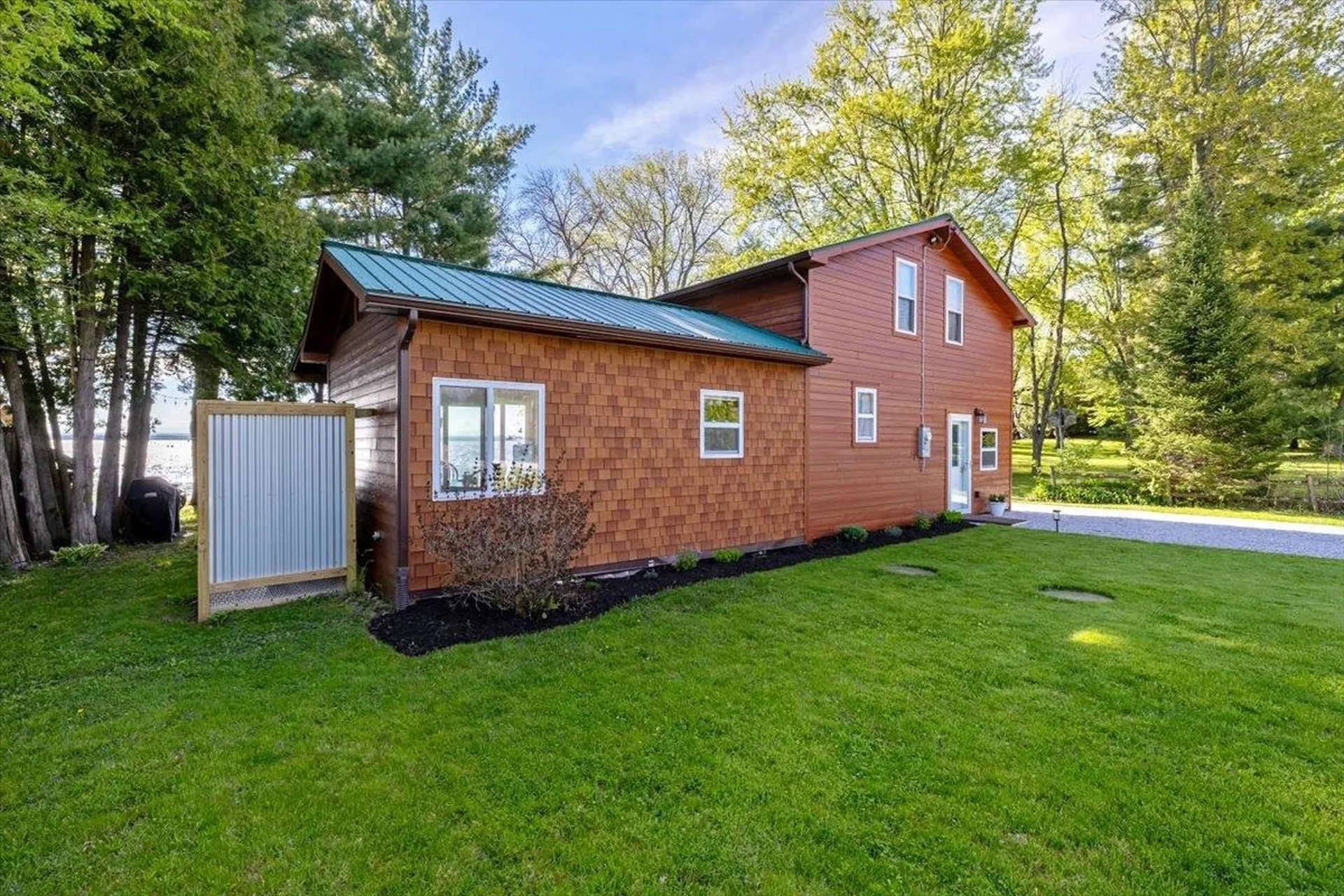 39 Bourdeau Lane North Alburgh VT 05440