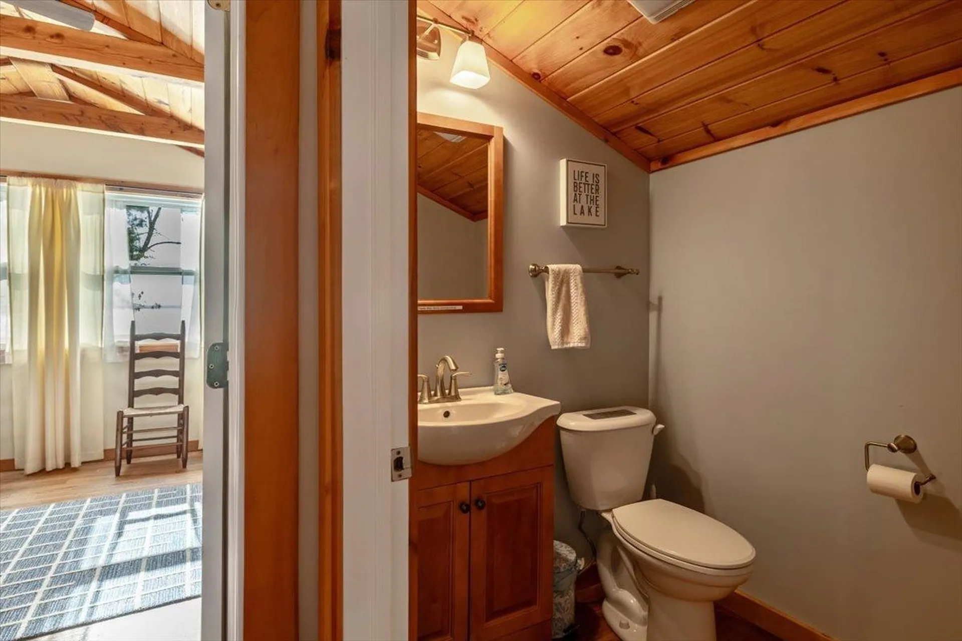 39 Bourdeau Lane North Alburgh VT 05440