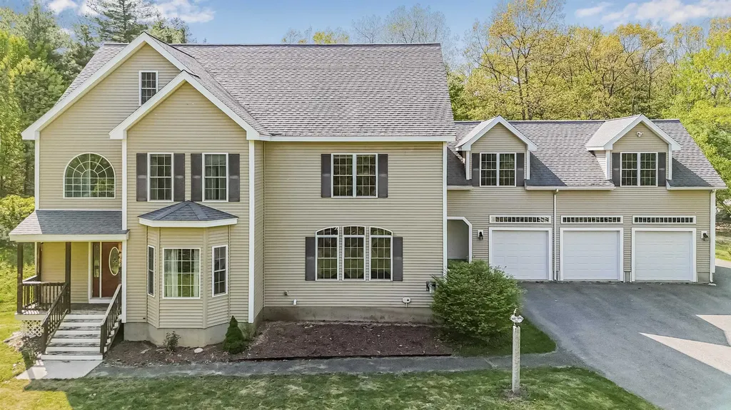 107 Naticook Road Merrimack NH 03054