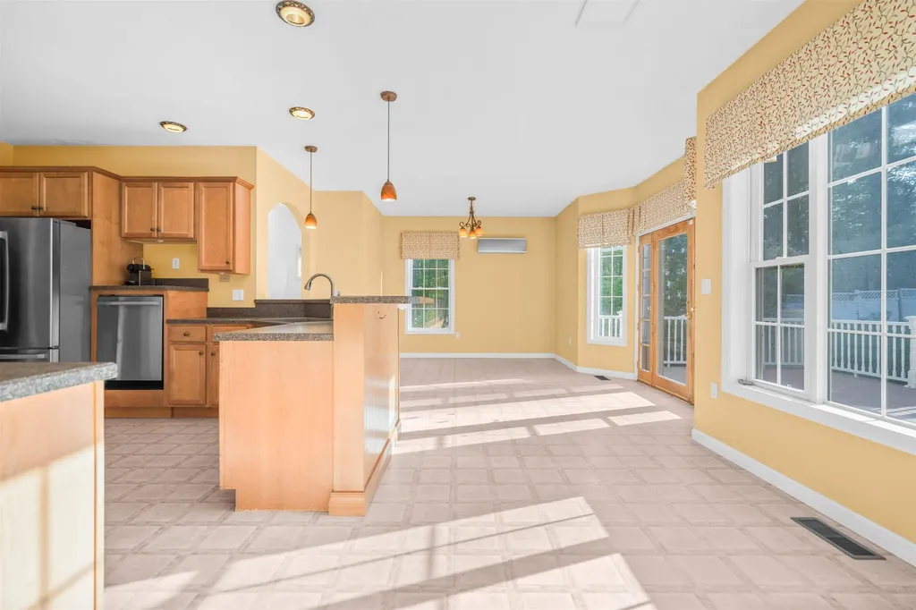107 Naticook Road Merrimack NH 03054