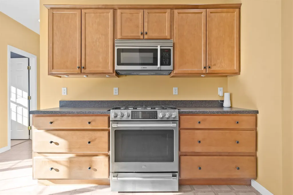 107 Naticook Road Merrimack NH 03054