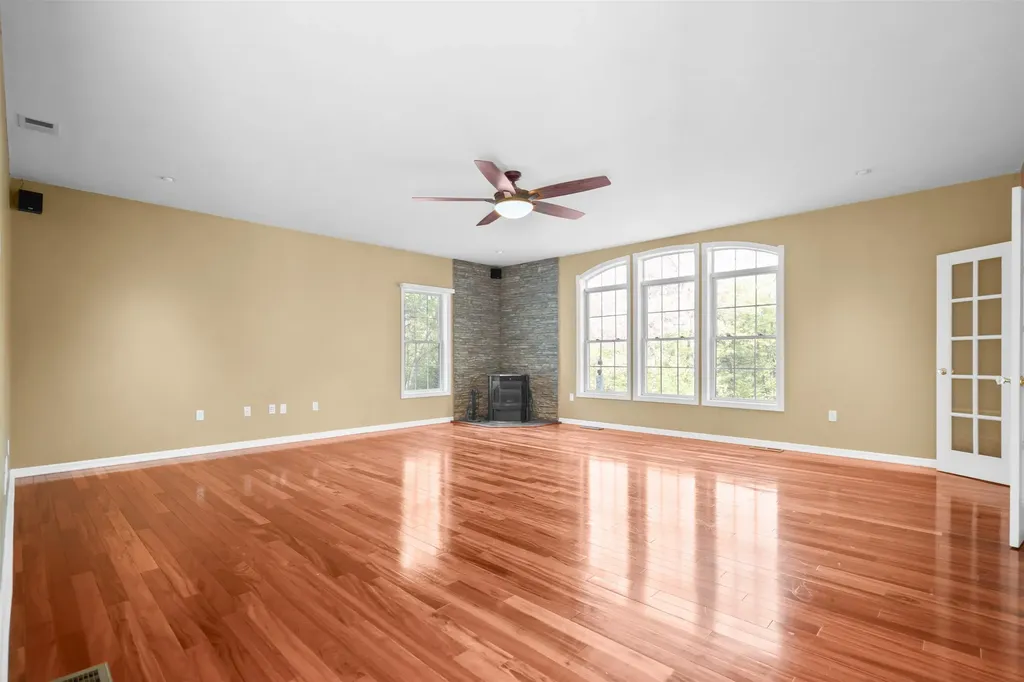 107 Naticook Road Merrimack NH 03054