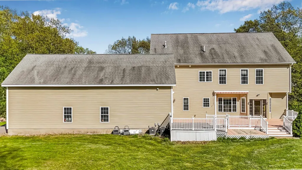 107 Naticook Road Merrimack NH 03054