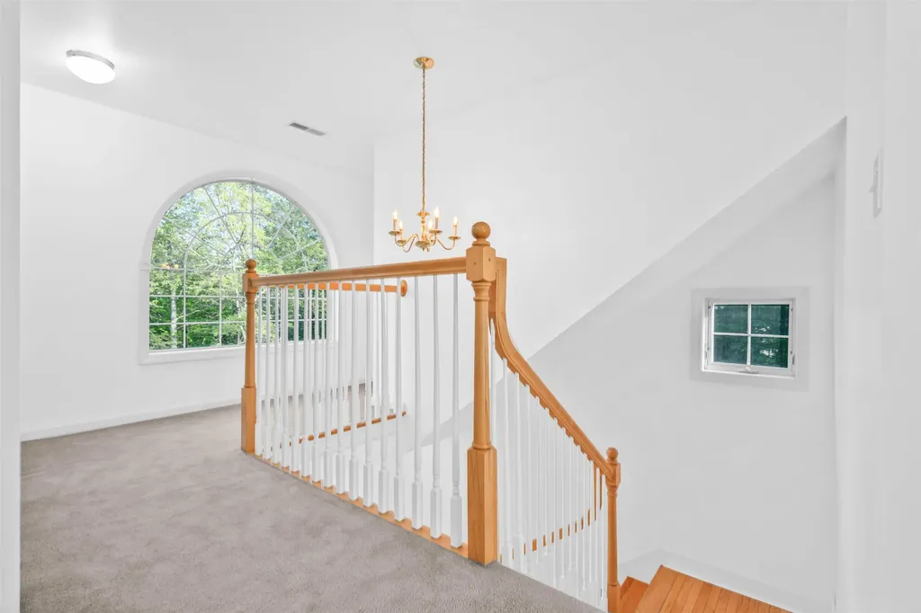 107 Naticook Road Merrimack NH 03054