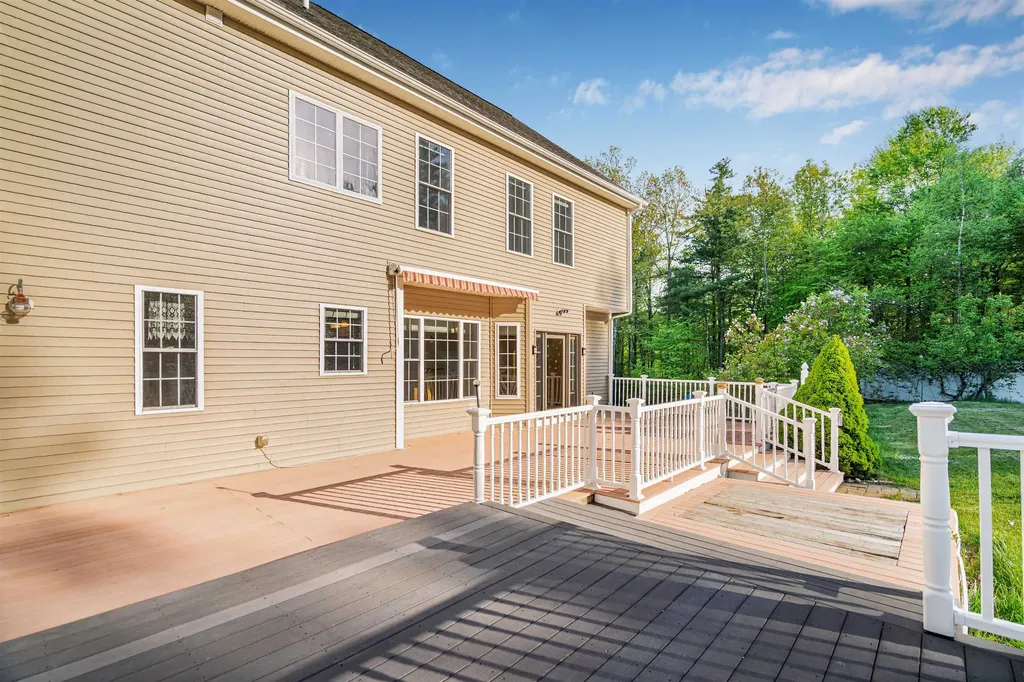 107 Naticook Road Merrimack NH 03054