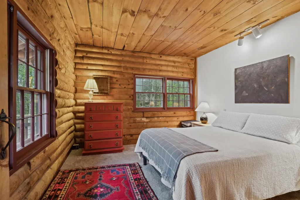 3450 North Perry Road Barnard VT 05031