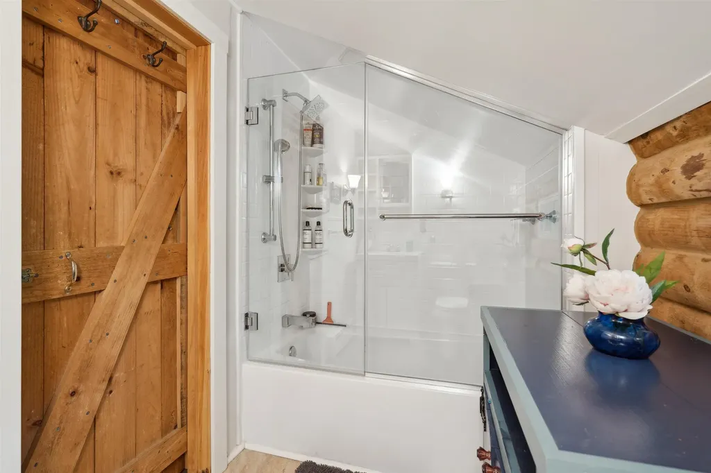 3450 North Perry Road Barnard VT 05031