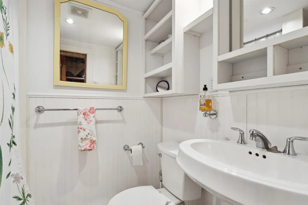 3450 North Perry Road Barnard VT 05031