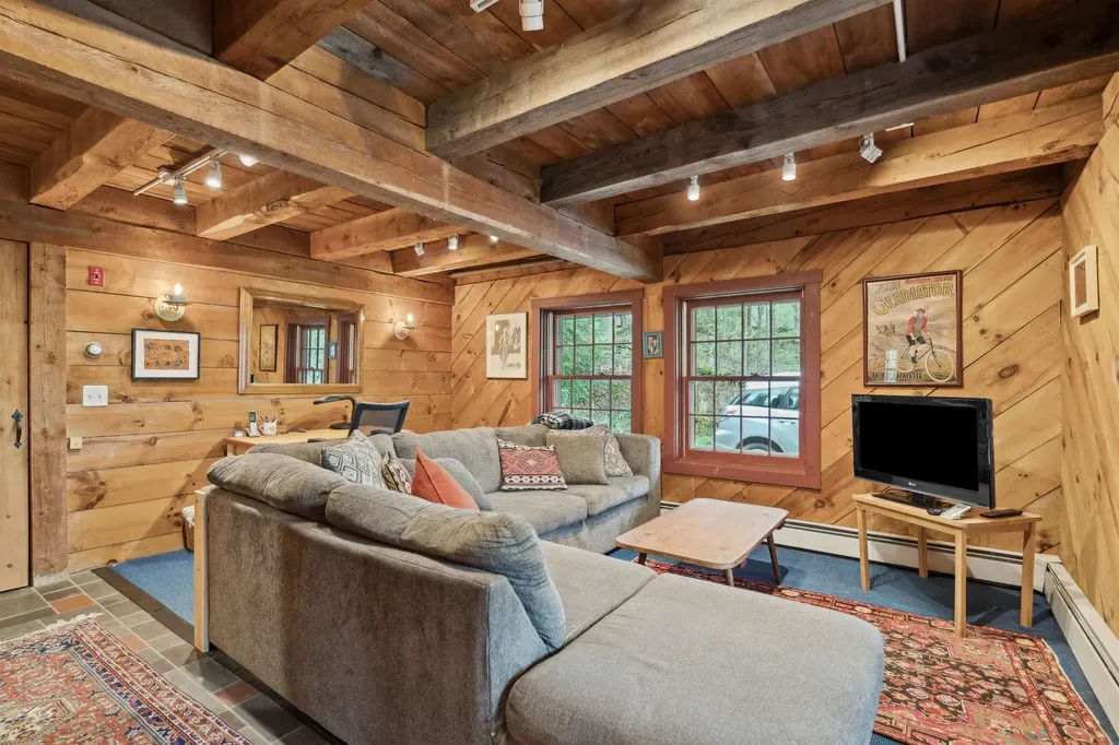 3450 North Perry Road Barnard VT 05031