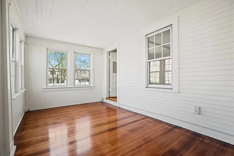 74 Washington Street Seabrook NH 03874