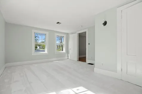 74 Washington Street Seabrook NH 03874