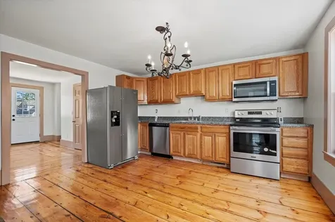 74 Washington Street Seabrook NH 03874