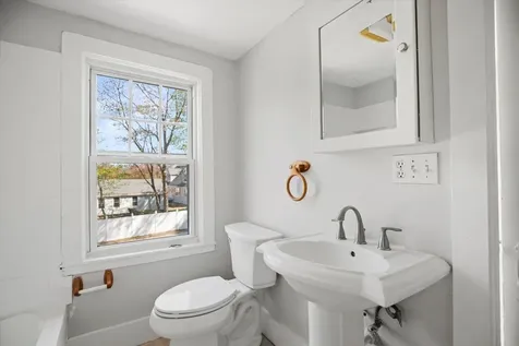 74 Washington Street Seabrook NH 03874