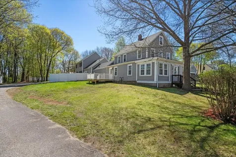 74 Washington Street Seabrook NH 03874
