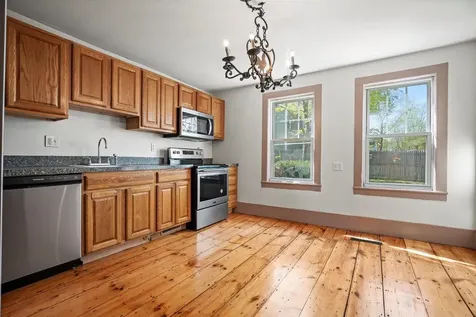 74 Washington Street Seabrook NH 03874