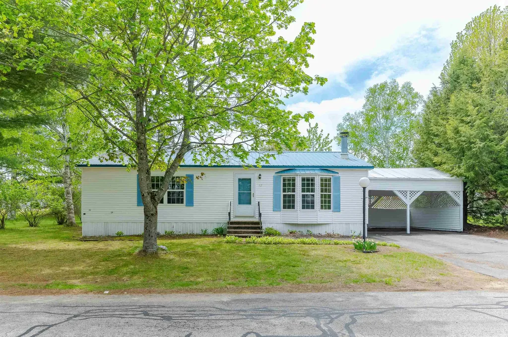 12 Caribbean Lane Rochester NH 03867