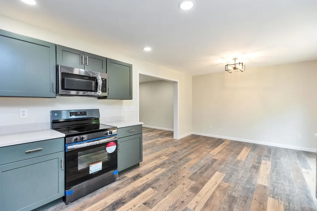 153 Mary Rowe Drive Hillsborough NH 03244