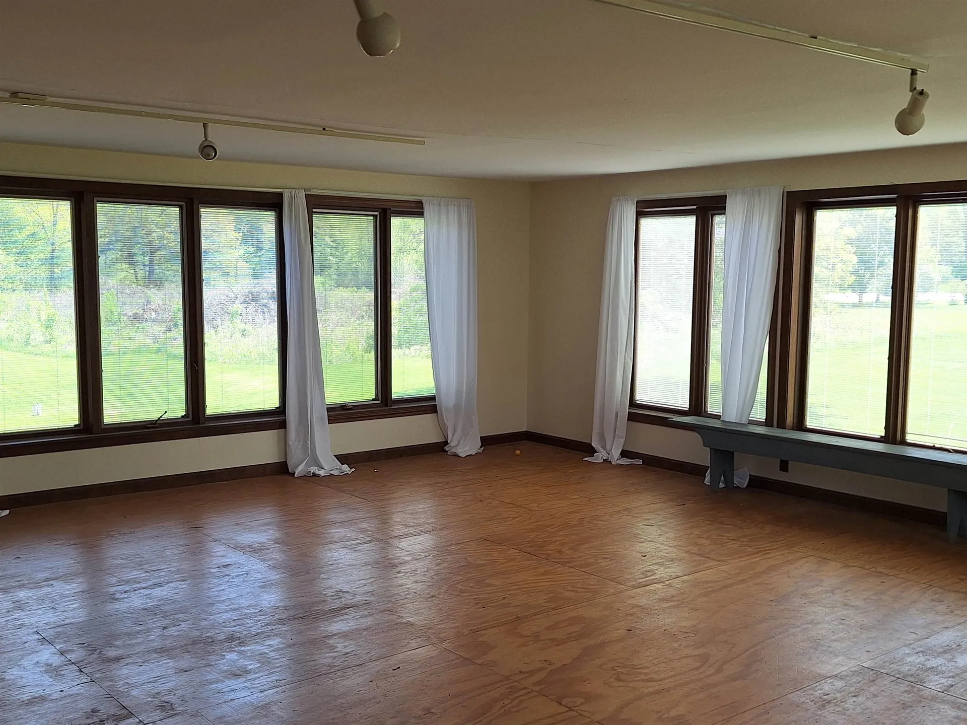 564 Main Street Walpole NH 03608