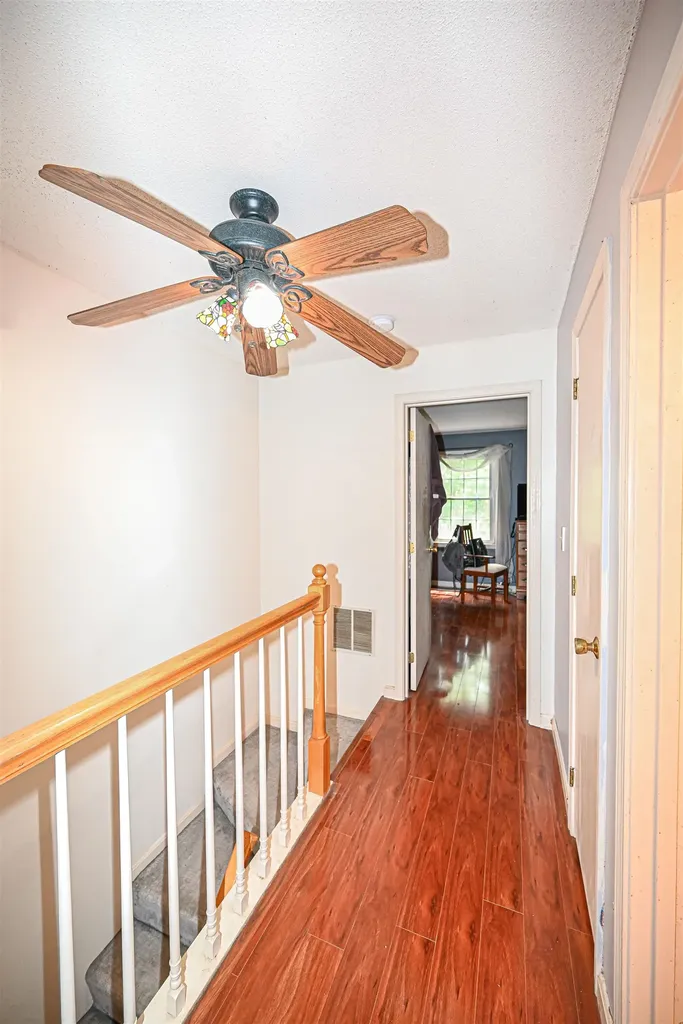 715 Fox Hollow Way Manchester NH 03104