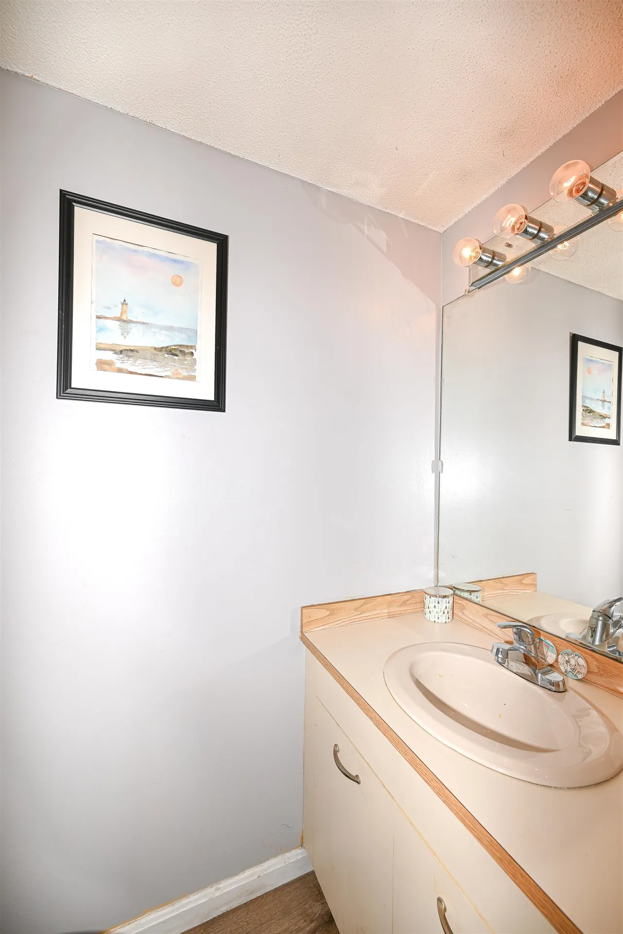 715 Fox Hollow Way Manchester NH 03104