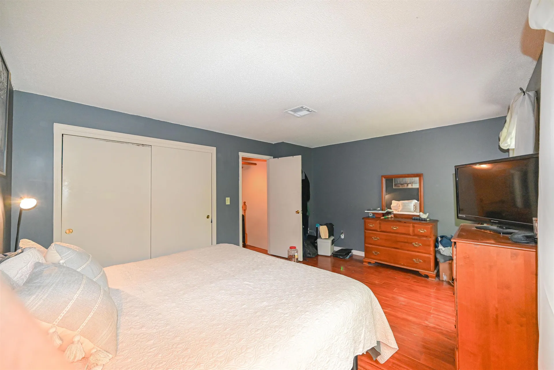 715 Fox Hollow Way Manchester NH 03104
