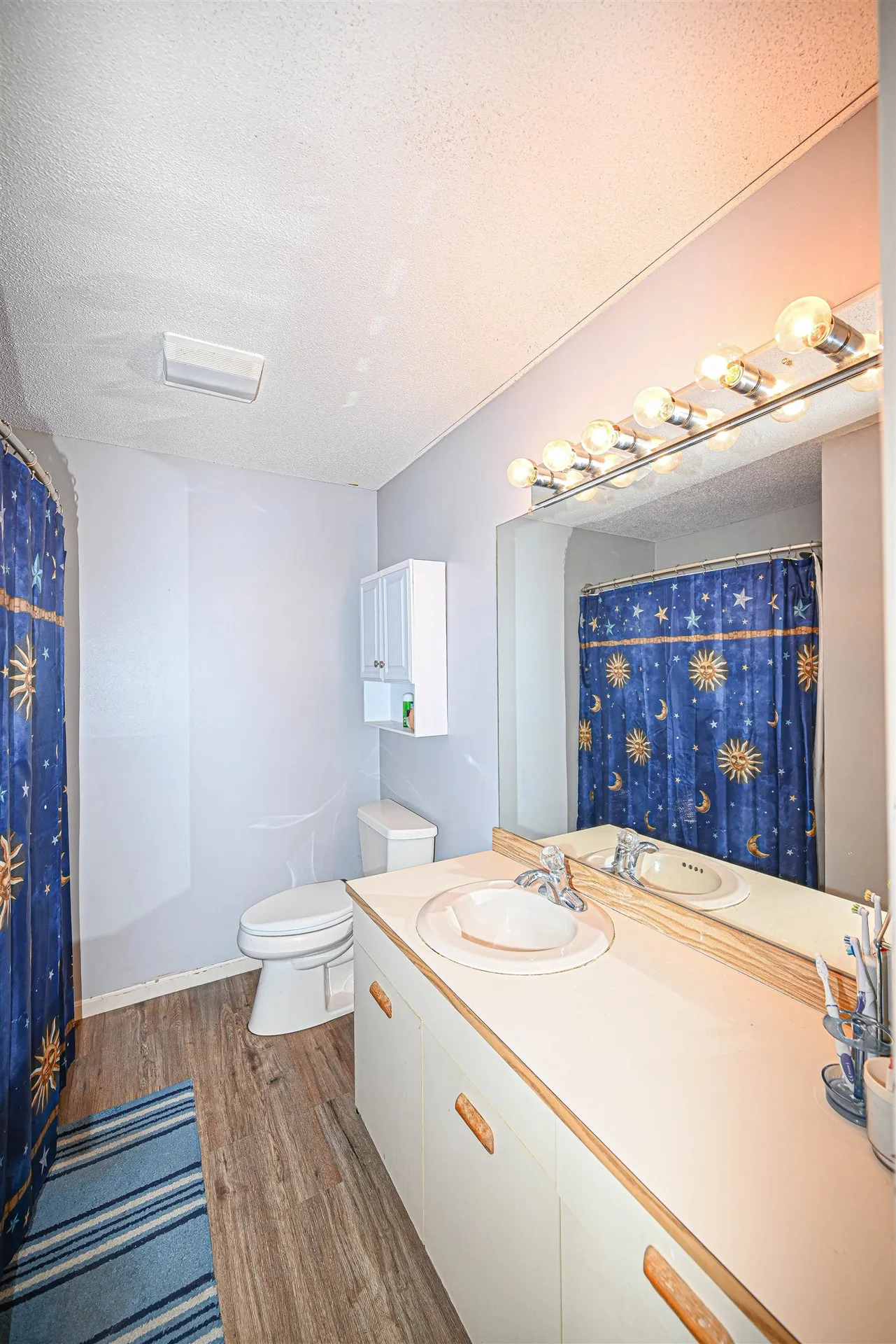 715 Fox Hollow Way Manchester NH 03104