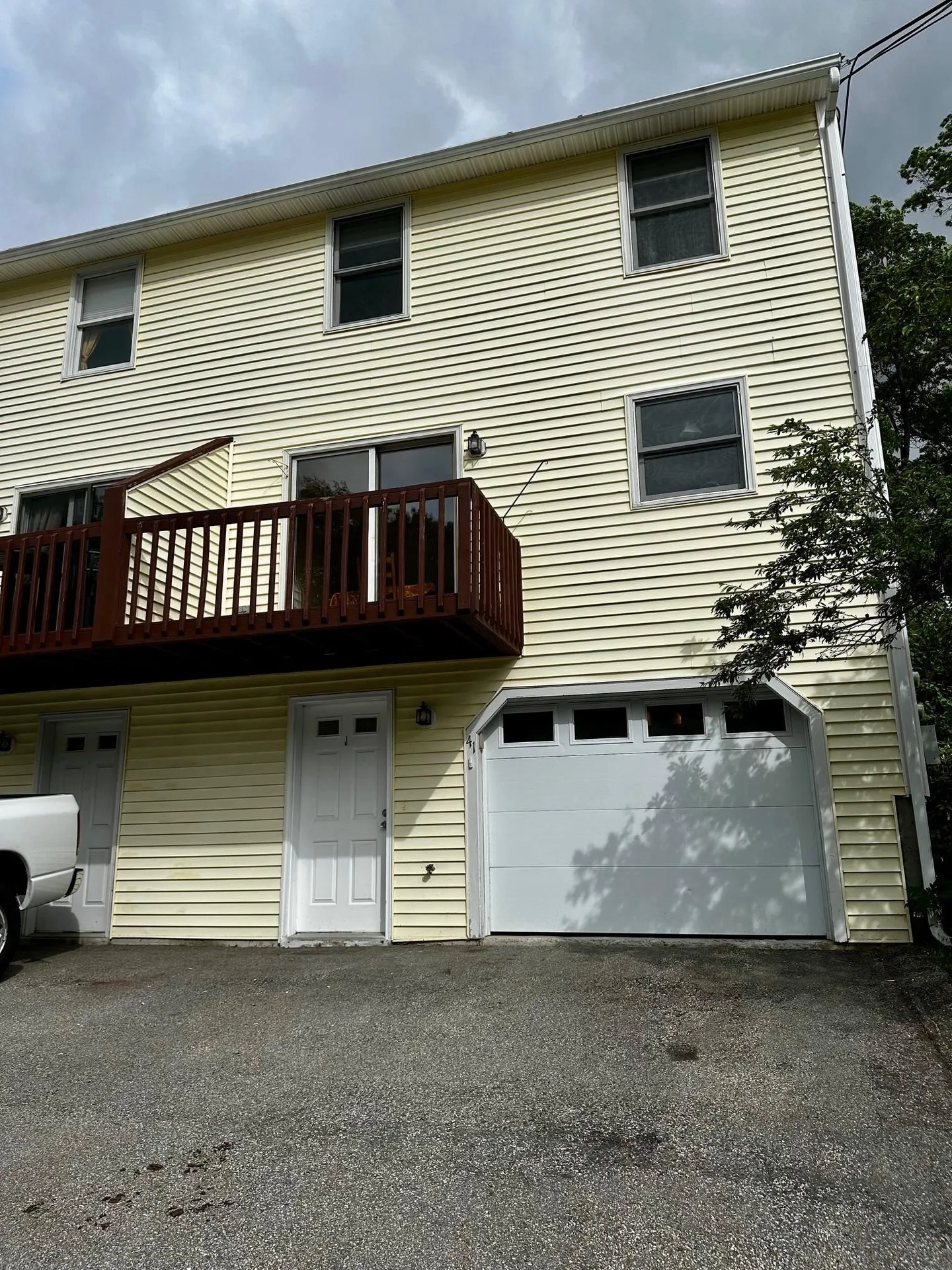 41 Albury Stone Circle Nashua NH 03063