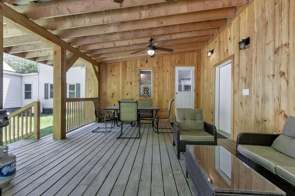 12 Commonwealth Avenue Ludlow VT 05149