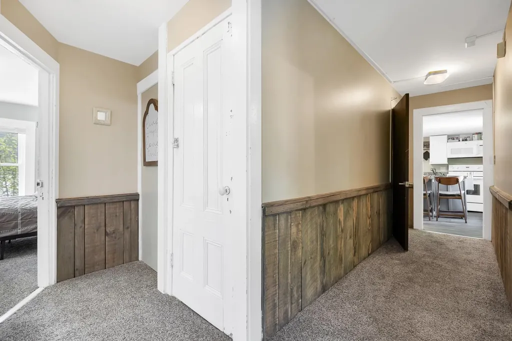 12 Commonwealth Avenue Ludlow VT 05149