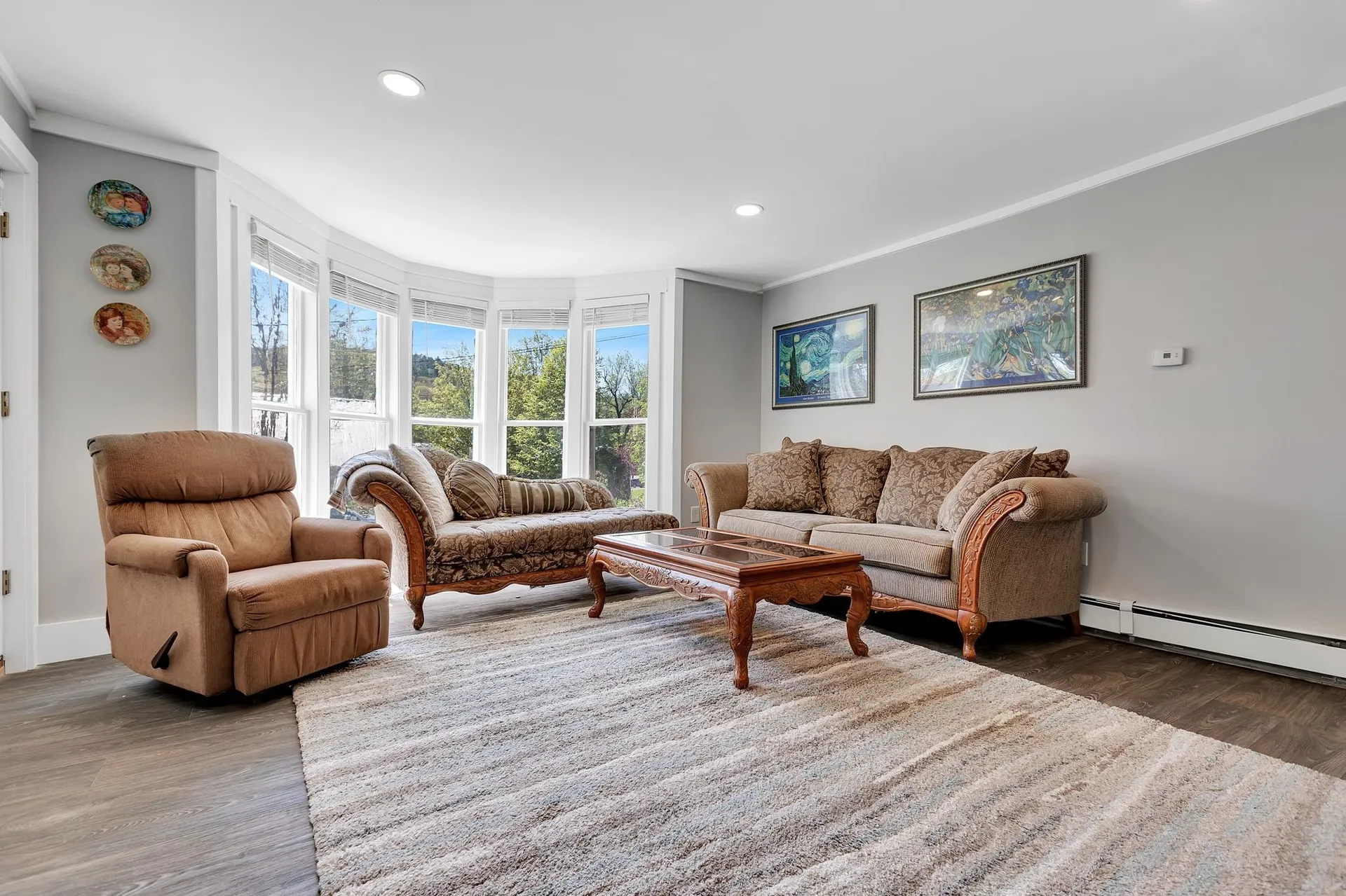 12 Commonwealth Avenue Ludlow VT 05149