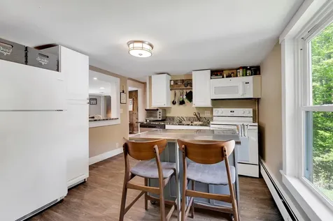 12 Commonwealth Avenue Ludlow VT 05149