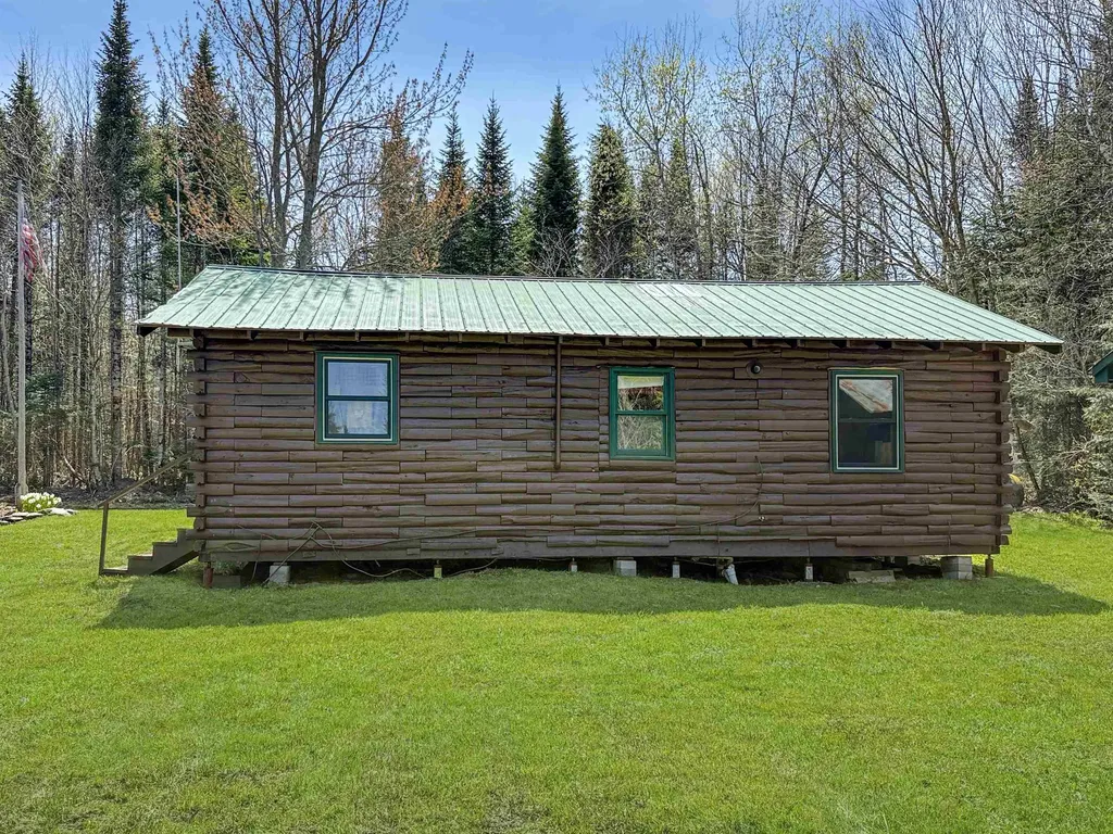 379 Haynes Road Stewartstown NH 03576